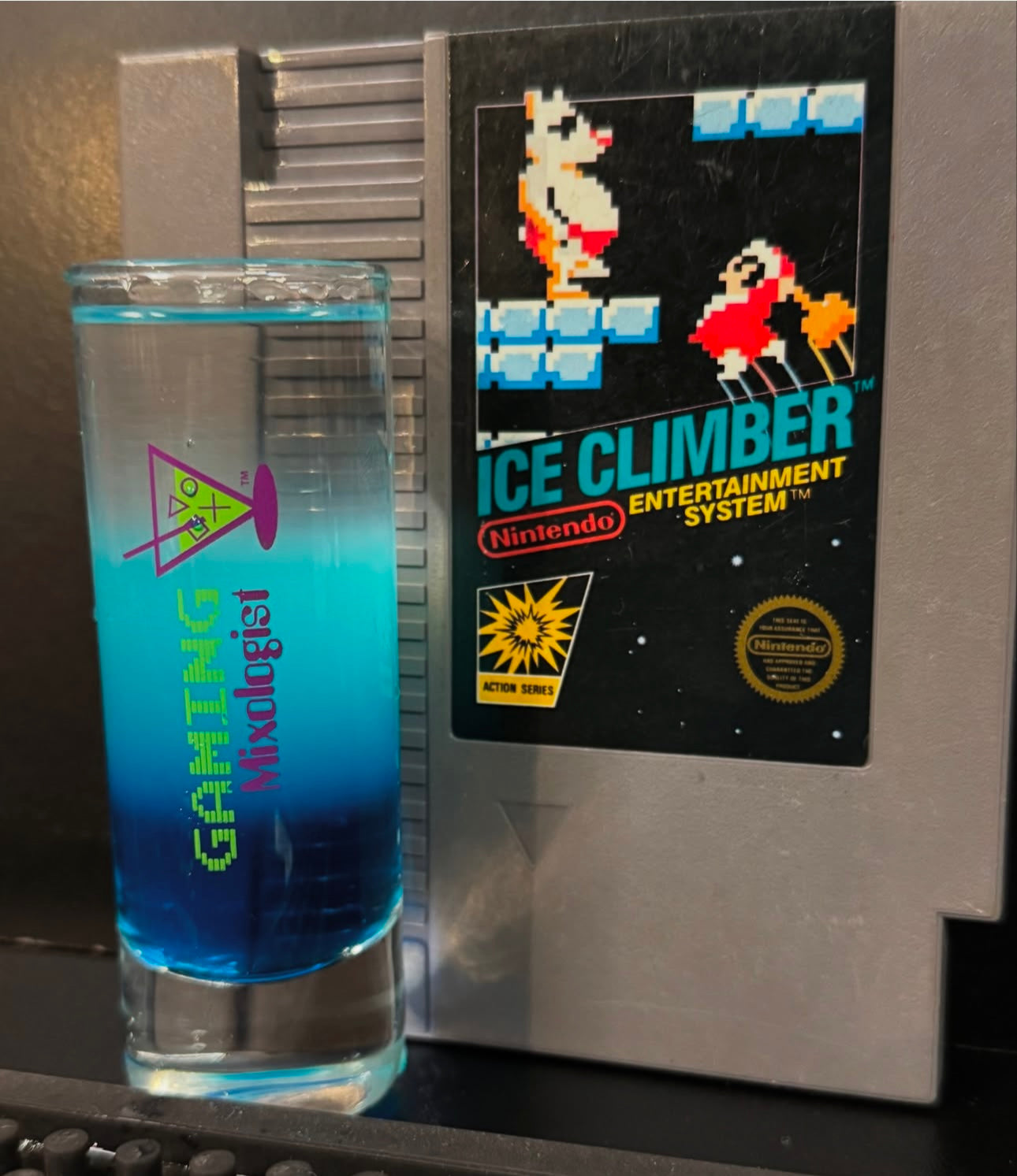 GAMING MIXOLOGIST SHOT GLASS
